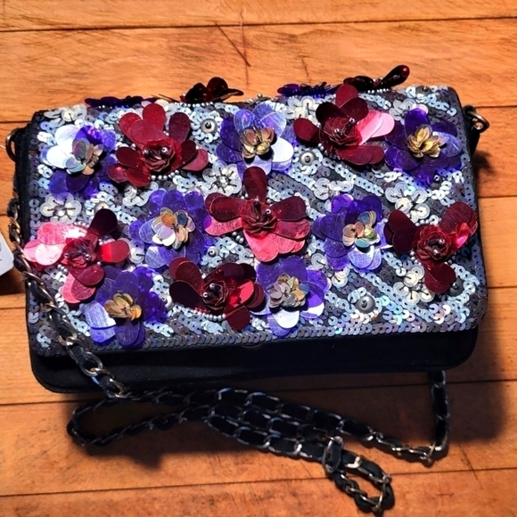 Free People Sequin Embellished Mixed Media Shoulder Beg - Picture 1 of 12